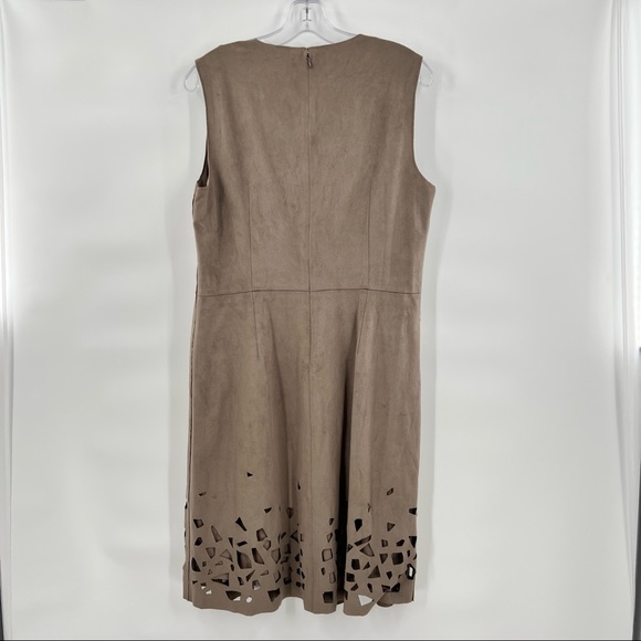 🎉HP🎉 Elie Tahari Coffee Brown Suede Laser Cut Dress - size 14 - Picture 4 of 14